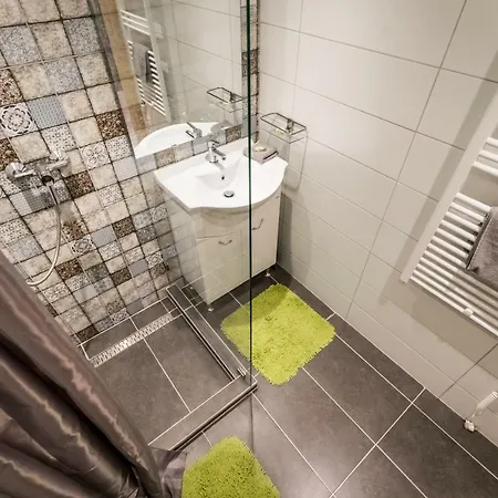 Bpr Little Attractico Apartman *
